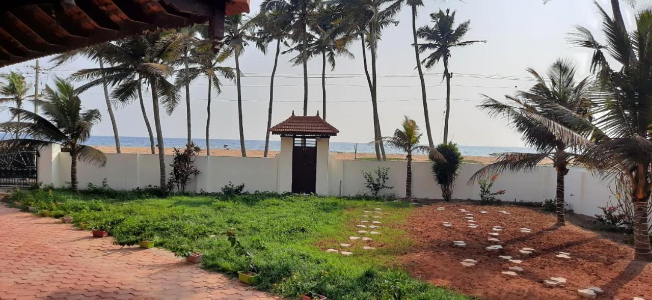 Poovar Sea View Rooms And Boating Family & Couple Only Zewnętrze zdjęcie